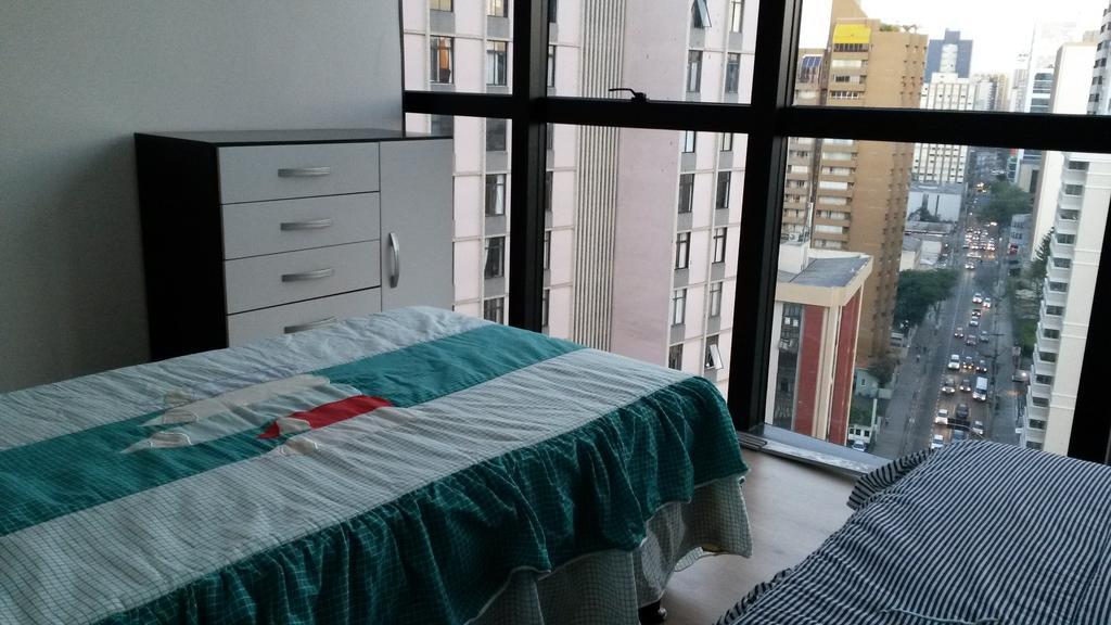 Apartamento Central كوريتيبا الغرفة الصورة